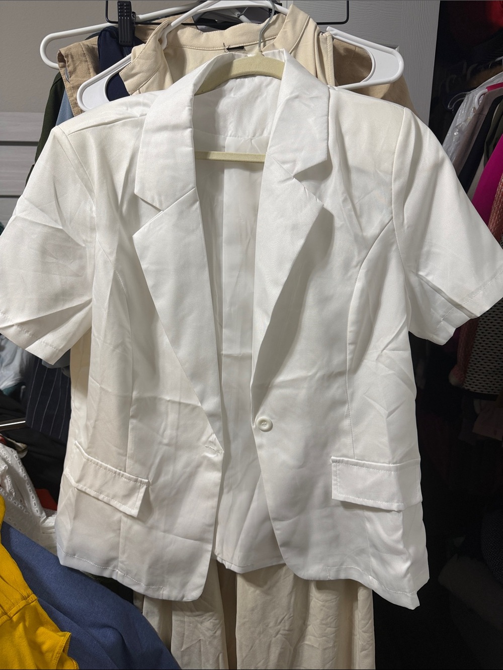 Amazon White Short-Sleeve Single-Button Blazer